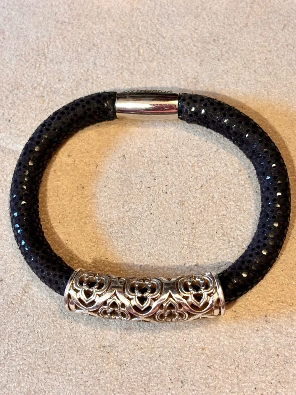 🆕 Brighton Single Sparkle Black Woodstock bracelet Leather Holds beads Retired